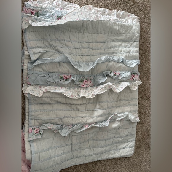 Simply shabby chic Floral vintage twin sheets and comforter set - Picture 3 of 5